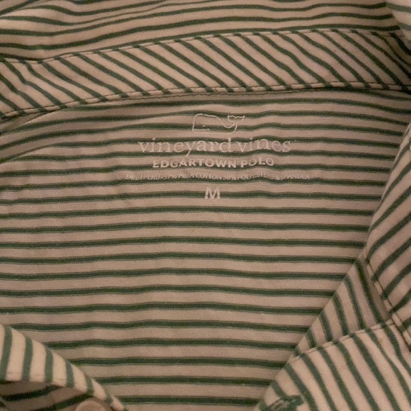 Barely used new Vineyard Vines “Edgartown polo” SIZE MEDIUM - Picture 3 of 3